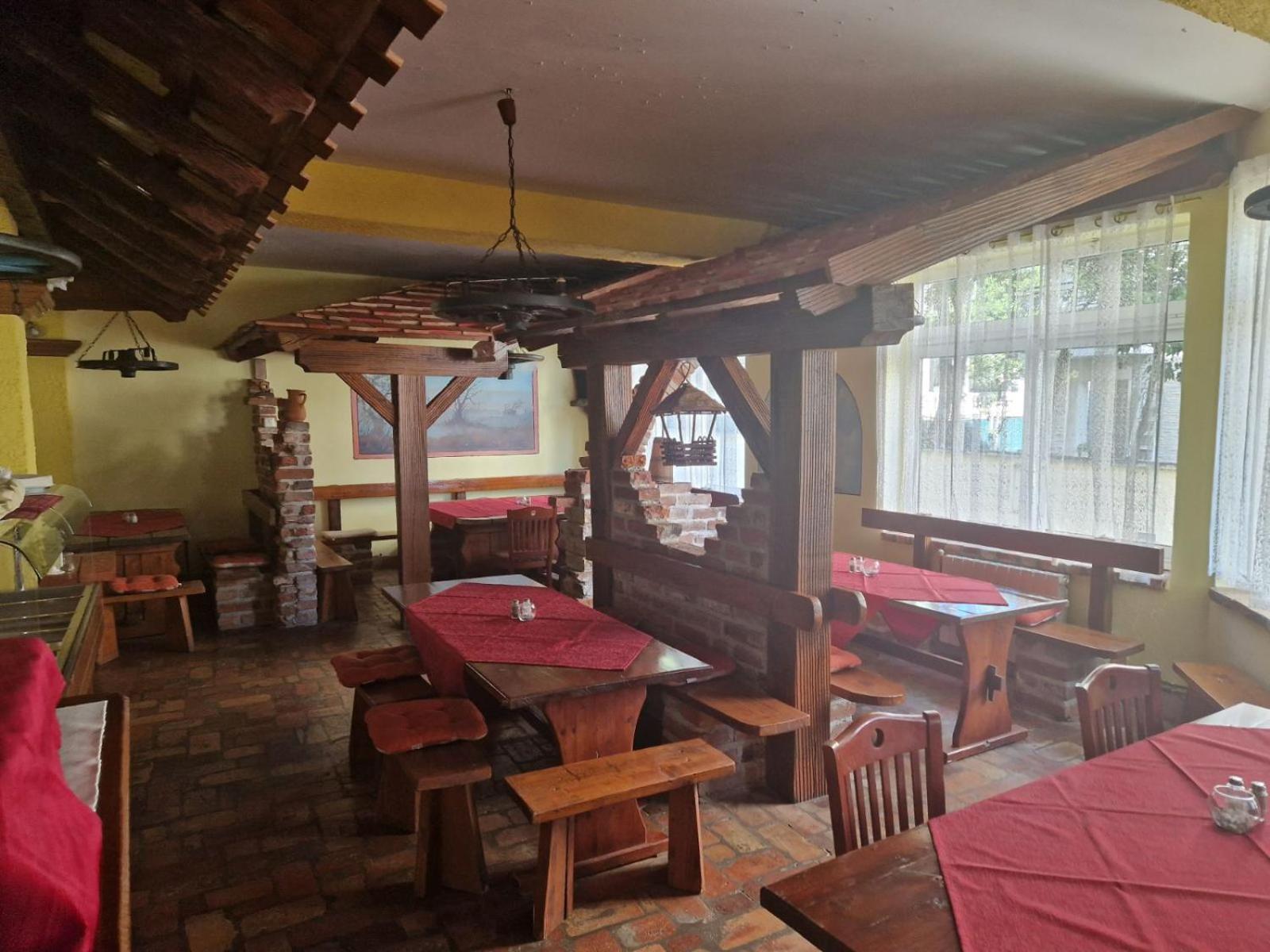 Biergarten Medulin Eksteriør bilde